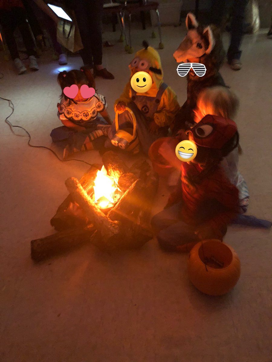 yesmyrealnamei2's tweet photo. Gut a pumpkin. Use seeds to make math problems. Write sentences about the inside of the pumpkin. Help our younger friends trick or treat. Attend Fall parties. EnjoyKona ice. Shew…what a great Friday! #SpedCDC #CGERocks @CGETwolves https://t.co/StVy1eMVM6