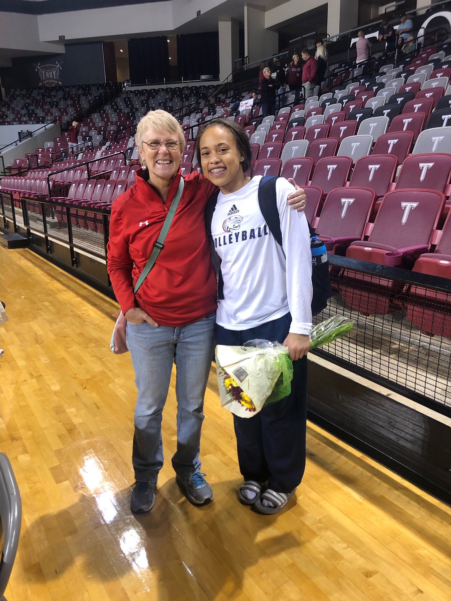 So good to get to see <a href="/brianawilson27/">Bri Wilson</a> and her Jag vb team compete last night at Troy!  A true Warrior!  Your Thompson VB family is so proud of who you are!  ❤️🖤🏐