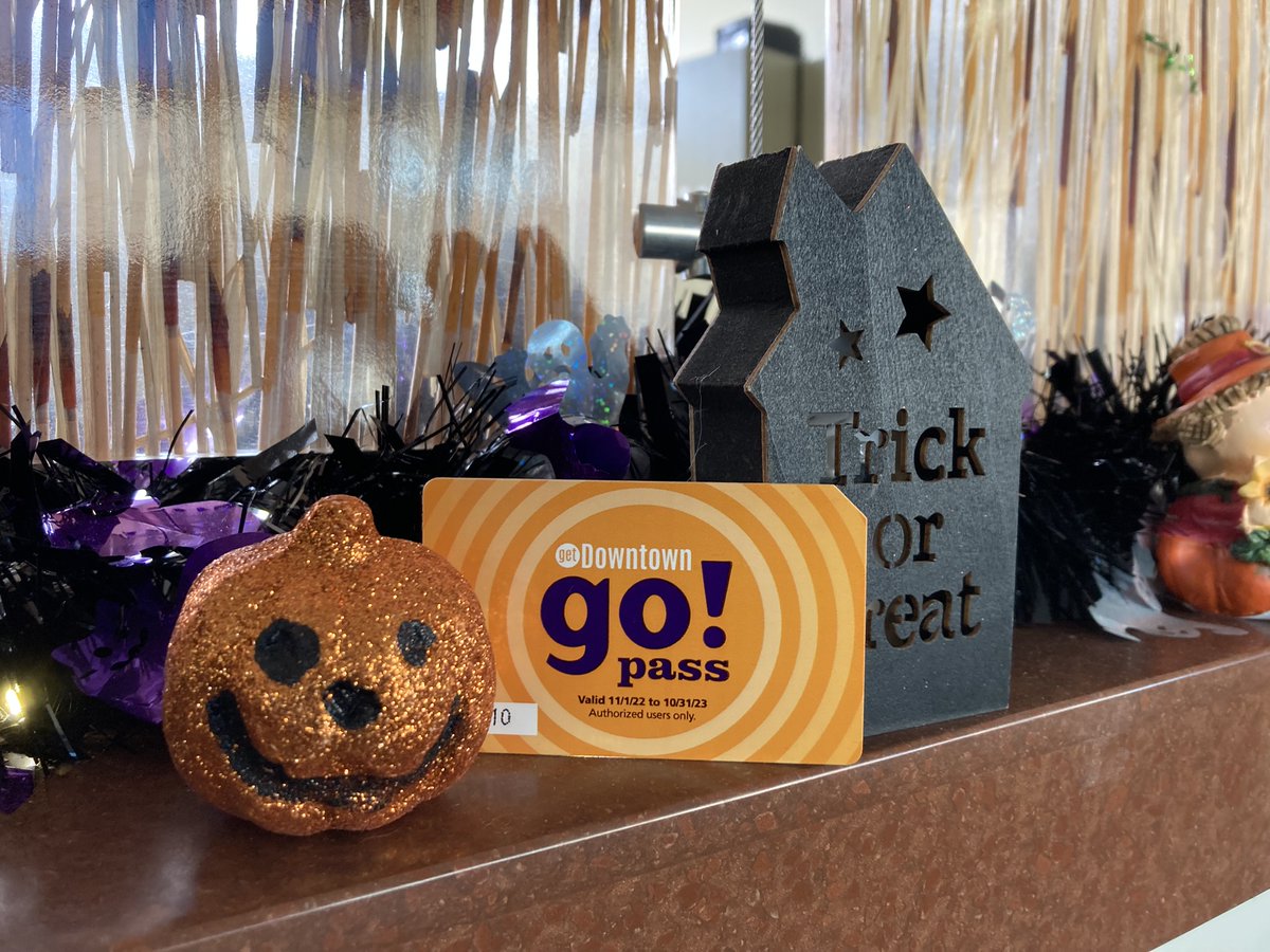 getdowntown's tweet photo. No mean tricks, but our message for today could be frightening... 2021/2022 go!passes expire tonight at midnight!
If you don't have an orange go!pass already, connect with your employer today about getting a new go!pass to use for the next year. https://t.co/eTQK9gx7SP