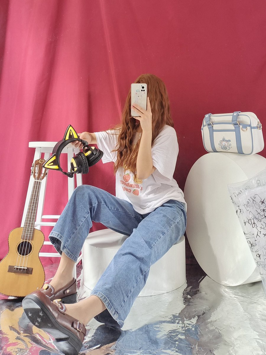 好久不见，牛仔裤搭配🥰

🧦：<a href="/limerencem/">涞觅润丝LimerenceM</a>  

投稿@Dream_QY 
<a href="/Fengsiyuan/">Mr.死因</a>

#涞觅不止丝滑
 #丝袜 #购物分享 #九命猫不爱鱼