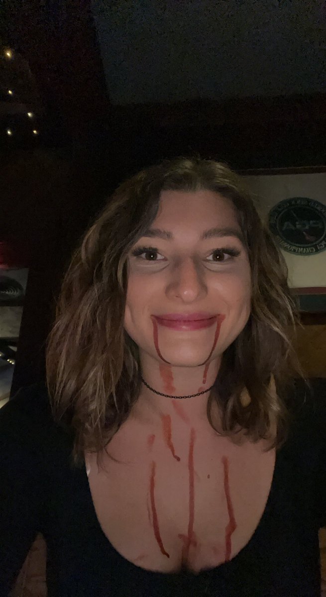 reddanielleow's tweet image. This is the skin of a killer, Bella