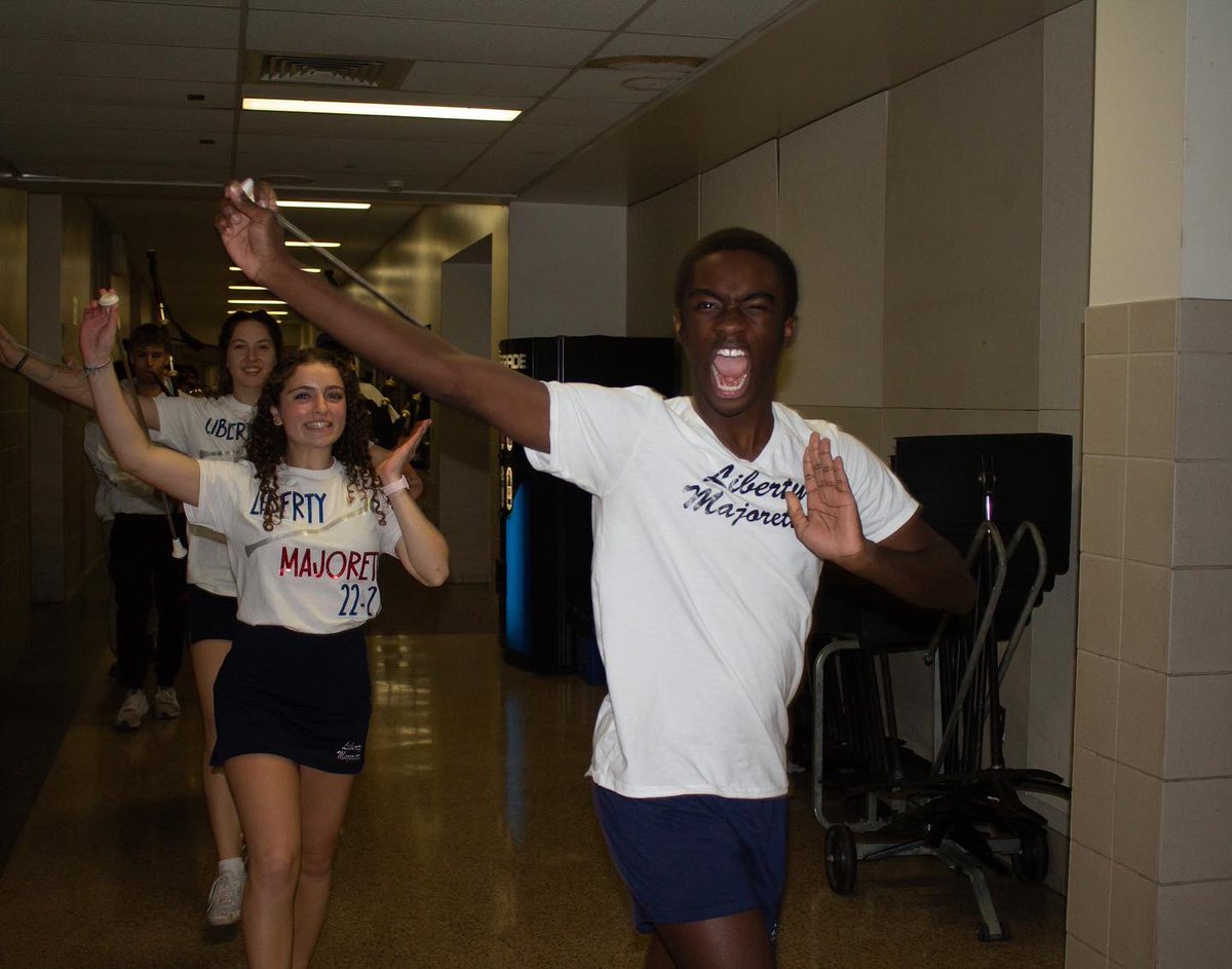 lhslibertylife's tweet photo. Hey Hurricanes! Today is the big day, and by big day, we mean the Liberty/Freedom football game! The game starts at 1 PM, but there will be festivities leading up to the game. So get excited, wear your best red-out gear, and come support our Liberty family! https://t.co/Qcvo2EYsuY