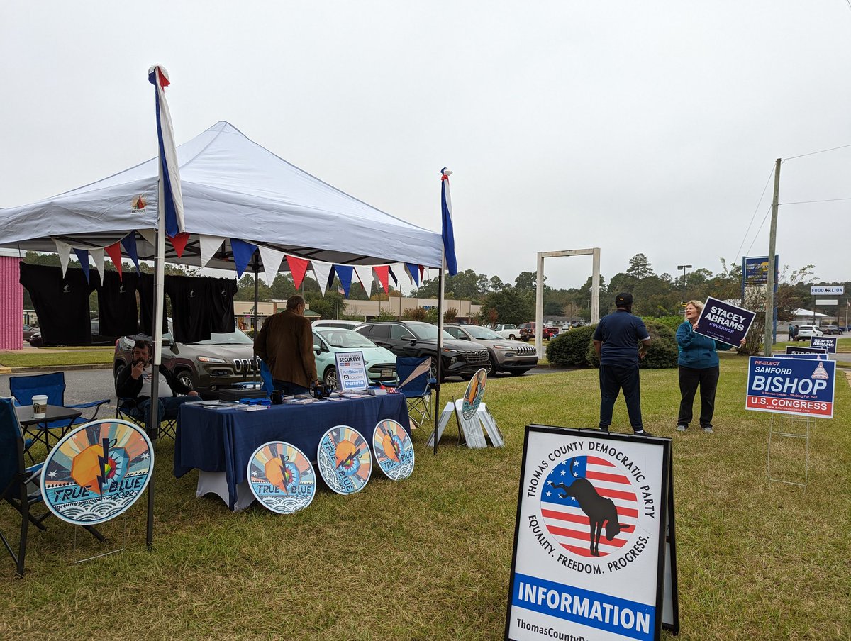 We are at the pop-up tent today until 2pm! Swing by to see us.