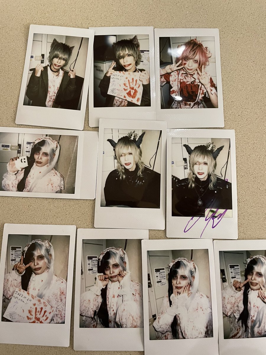 KiryuuTakemoru's tweet photo. 相方とお揃っち赤ずきんコス🙆‍♀️
やっぱライブ楽しい🥰
鬼ト邪吼のループ最高すぎた！
チェキ運もサイン入り引けなかったけどまあまあ良き◡̈ https://t.co/5TIjBy3jWC