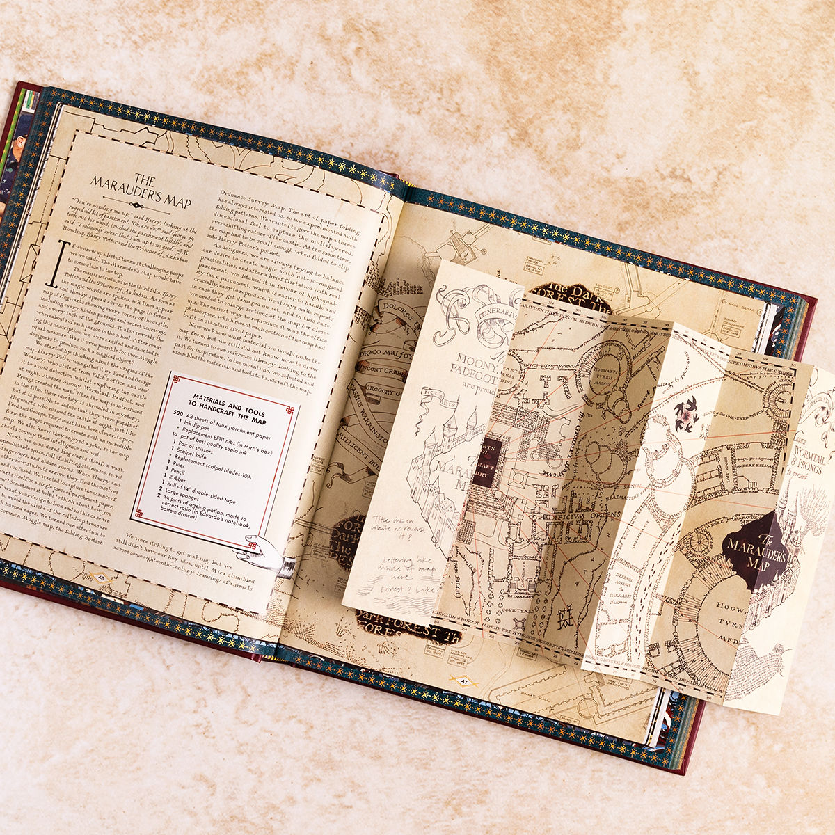 HarperFiction's tweet photo. We solemnly swear that we are ready for #TheMagicOfMinaLima. ✨

From The Marauder’s Map to the Hogwarts acceptance letter, meet the minds behind the designs…

Discover an illustrated history of the Wizarding World (including exclusive new material). 👀

https://t.co/RsztjgPU9S https://t.co/yBcQUg61DC