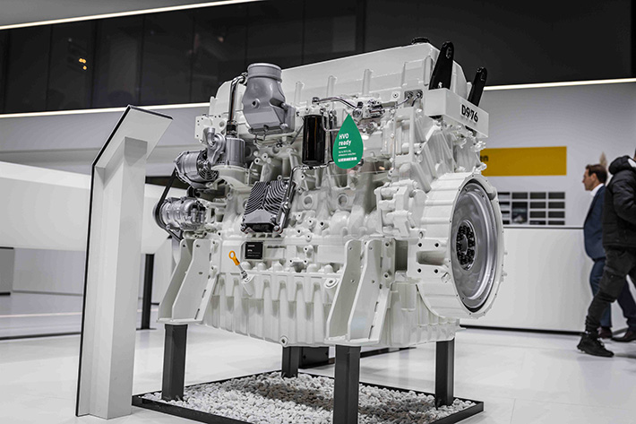 Combustion engines – ready for conventional and alternative fuels. Be it diesel, HVO or hydrogen: We take a technology-open approach. Find out more at our components booth at Hall 4 Stand 326! bit.ly/3SPf41Y  
#liebherr #bauma2022 #onyoursite #liebherrbauma