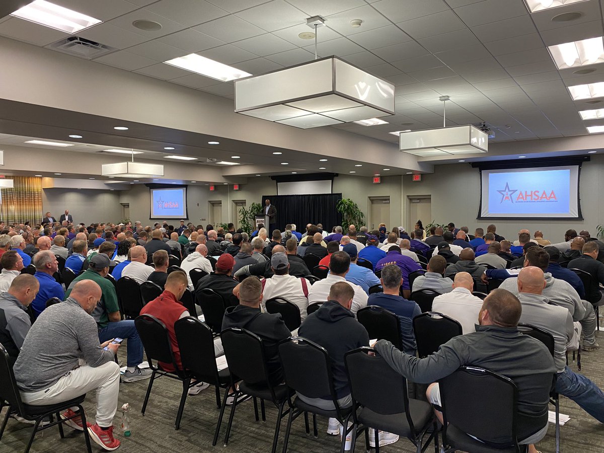 AHSAAnow's tweet photo. It’s a packed house this morning at the 1st round AHSAA Playoff Football Meeting!
14 of these coaches will be competing at the Super 7 Championships Nov 30-Dec 2 at Jordan-Hare Stadium https://t.co/KeYmTlhpPM