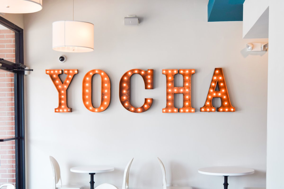 YoChaatQuincy's tweet photo. It’s a sign for you to order a delicious sweet treat today! https://t.co/hPKl1hPgDi