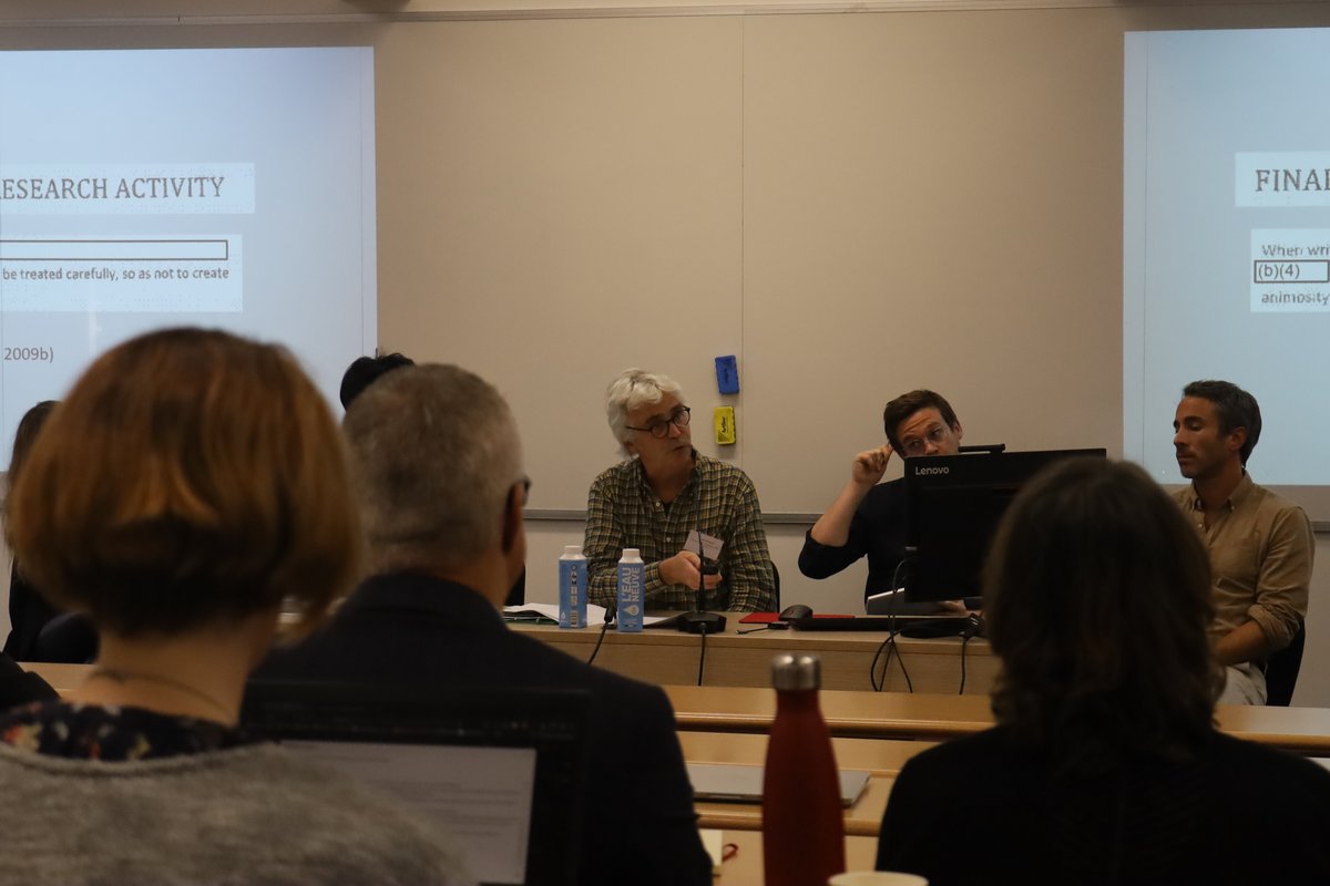IstcLille's tweet photo. Tristan Mattelard nous parle de comment "Impulser un changement politique au travers du numérique : une analyse du projet ZunZuneo de l'USAID à Cuba" #bigdata22 @mghssmi @PerezLagosC https://t.co/ip8lzCyLQc