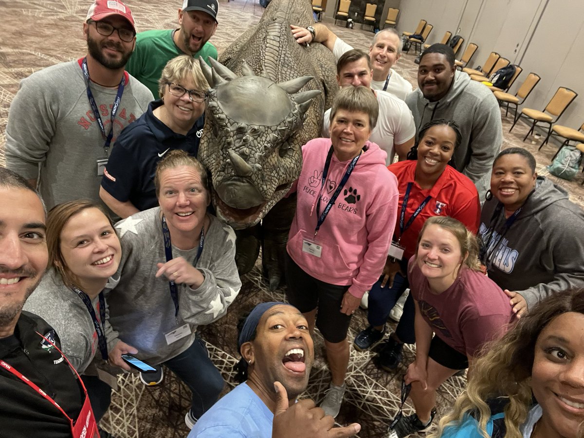 JoeWeaver718's tweet photo. It’s not every day that a dinosaur 🦖 invades an @OPENPhysEd PD. Our @NCSHAPE members had a special guest today during the last day of the #NCSHAPE22 convention. @MikeMorrisPE @ncpe4life @coachwalk @ArtieKamiya @alexpgillis @CourtneyBField1 @KymmBallard @cmspe225 #DinoDash https://t.co/weurio4F7q