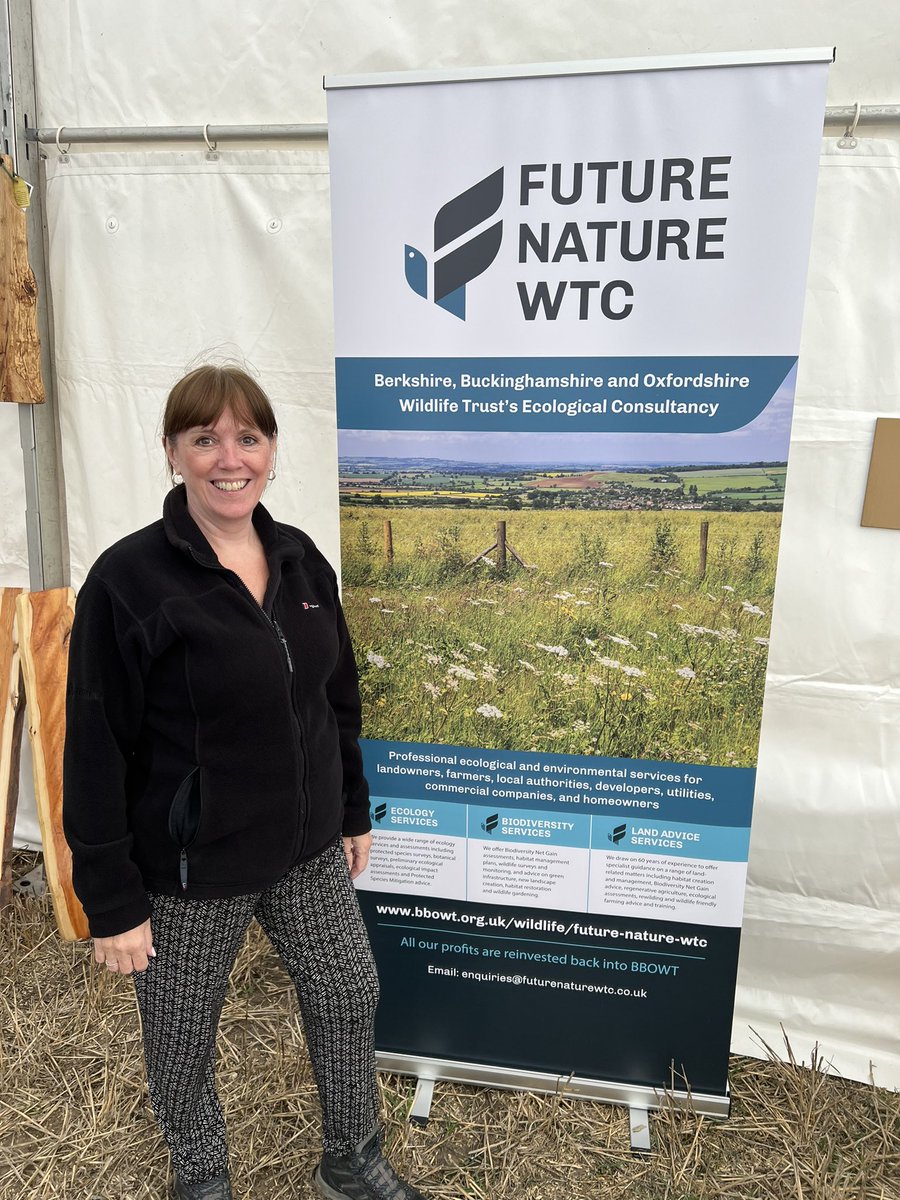 HonourJan's tweet photo. National Hedgelaying Championships today! @BBOWT @FutureNatureWTC https://t.co/LcjFjW50QQ