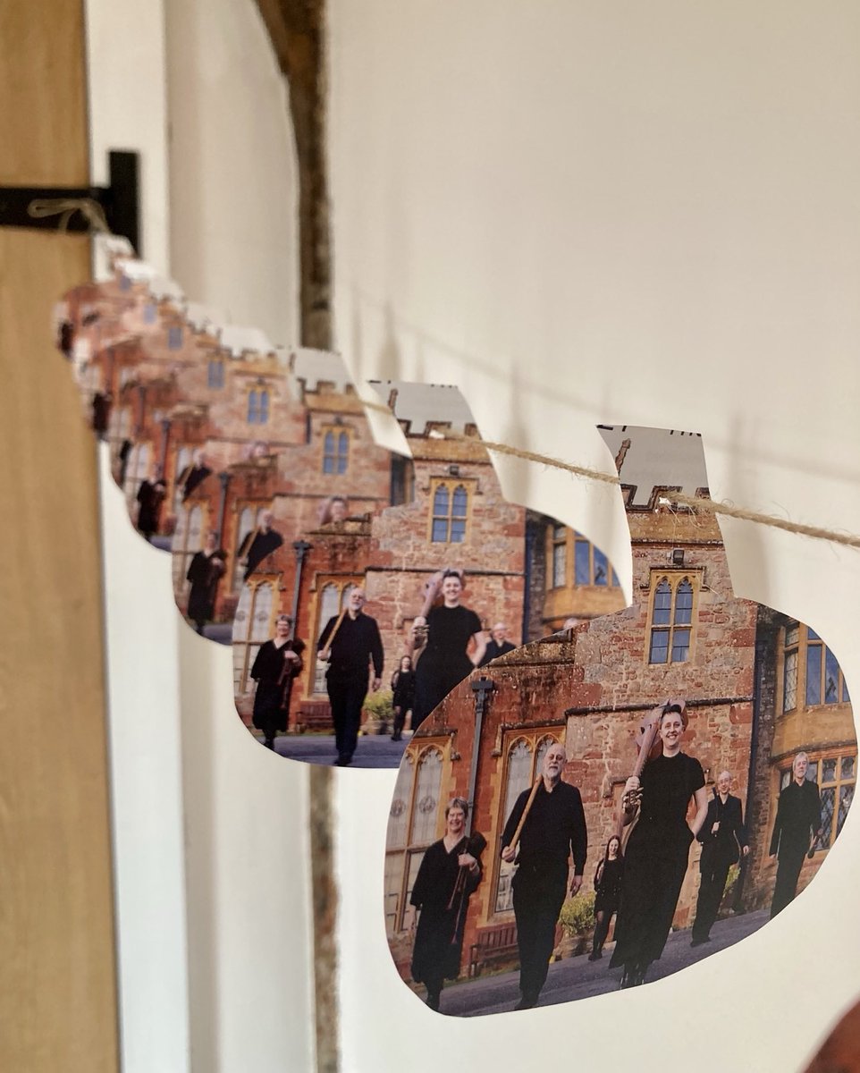annbarkway's tweet photo. Busy afternoon making ⁦@PivaRenaissance⁩ pumpkin bunting (we don’t think you’re all 🎃 by the way!). #oldflyers #halloween #pumpkins https://t.co/5gEyBbjpOB