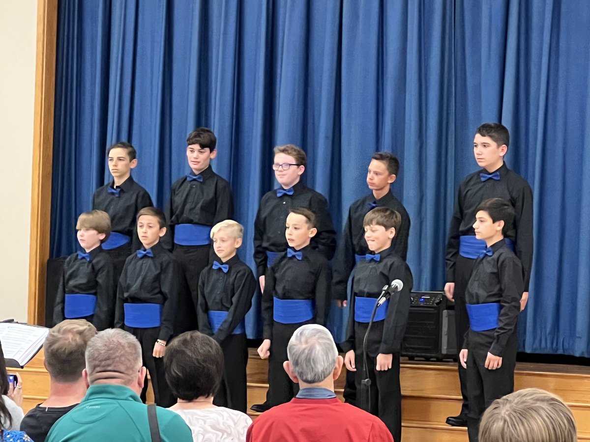 sporterchoirCMS's tweet image. So proud of how well our CMS choirs performed last night on their Fall Concert. It was a wonderful evening of celebrating what they have learned so far this year and a huge turn out by their supportive parents, grandparents, and friends! #CMScolts #GCISDfinearts #CMS_electives