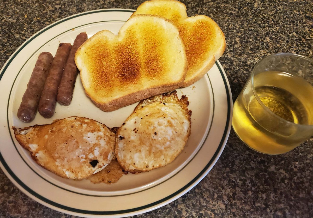 DaryoonLonewolf's tweet photo. Simple Saturday Breakfast can be great! #mymixedplate https://t.co/lF6DsmlTIx
