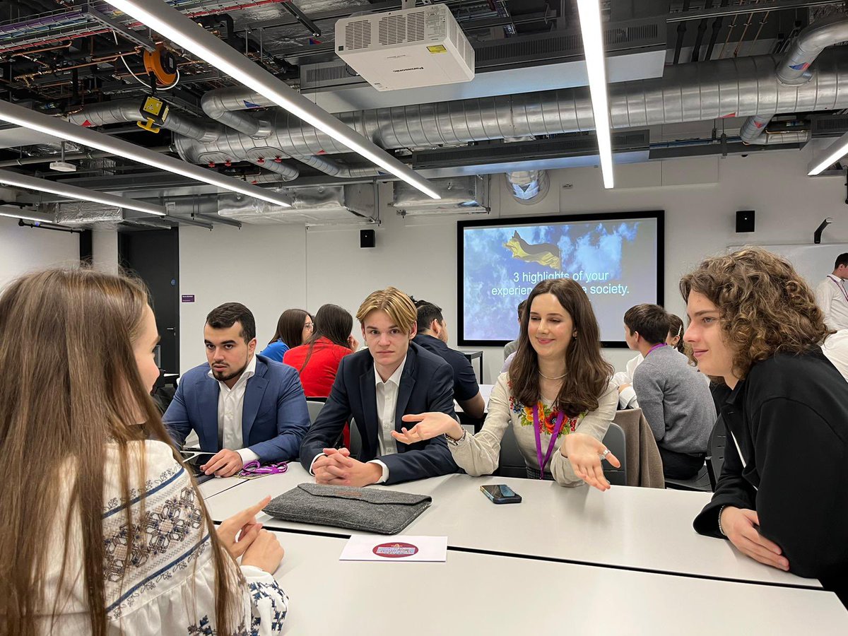 Nika🇺🇦 tweet media