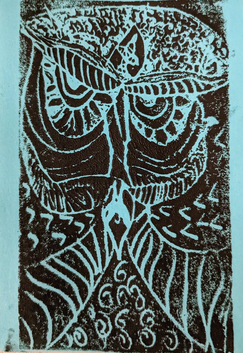 DEESbatzer's tweet photo. @DoubleEagleES our 3rd graders love to learn about these fascinating birds, owls! Incorporating art is also a great way to engage students. Print making is like magic! Ooooh, aaaahhh! The trifecta of learning!!! https://t.co/XtnLE8xDjb
