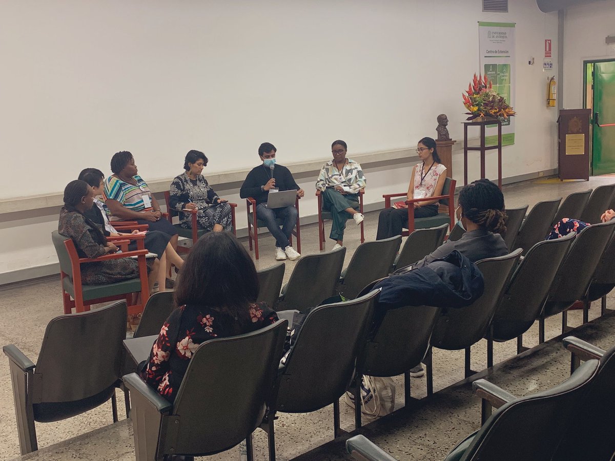 When 10days go so fast &amp; you no longer have time for daily tweets ! 

Day 10 #EV2022 Pre-conference opening plenary live : Planning for the Globe’s Future Healthcare Systems 

Final day before we head to Bogotá! #HSR2022 <a href="/H_S_Global/">Health Systems Global</a> <a href="/ev4gh/">EV4GH</a>