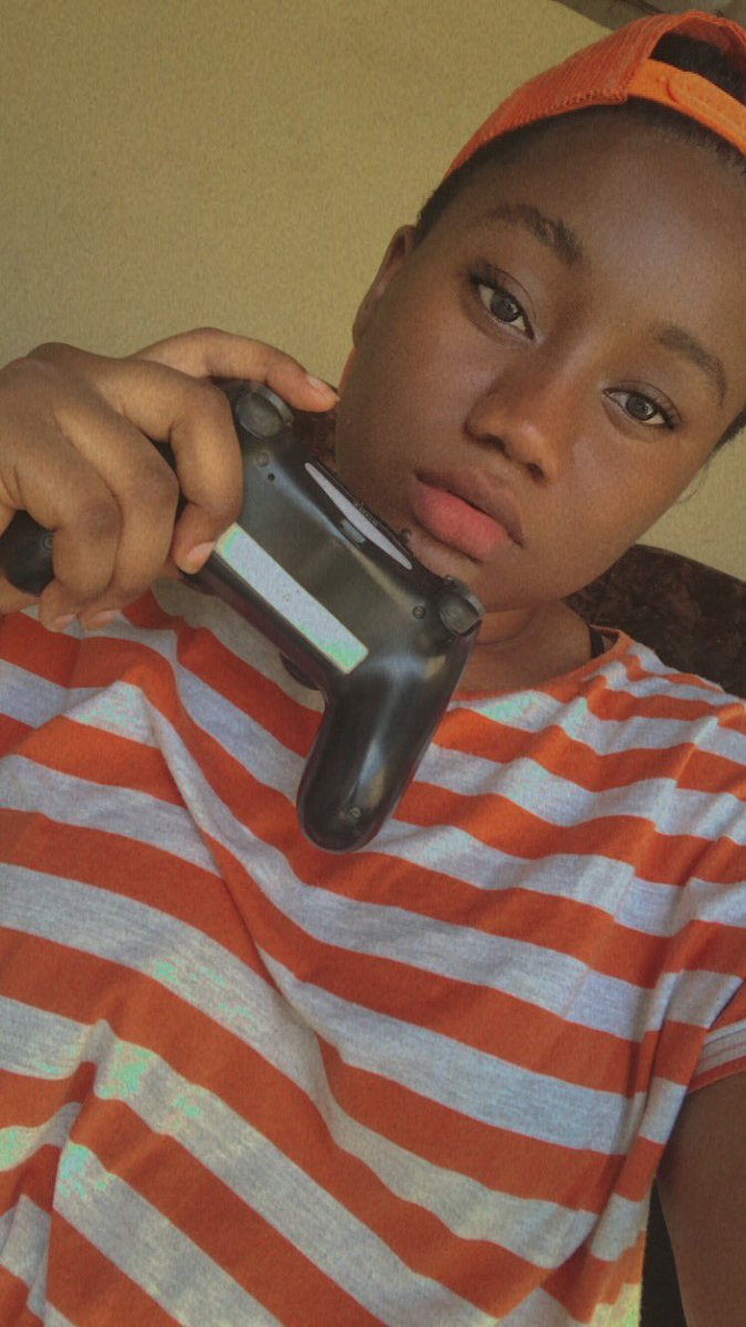 Ohemaa_norah's tweet photo. Hi I’m Norah and I’m a gamer 🎮 https://t.co/TxqlZgtLgu