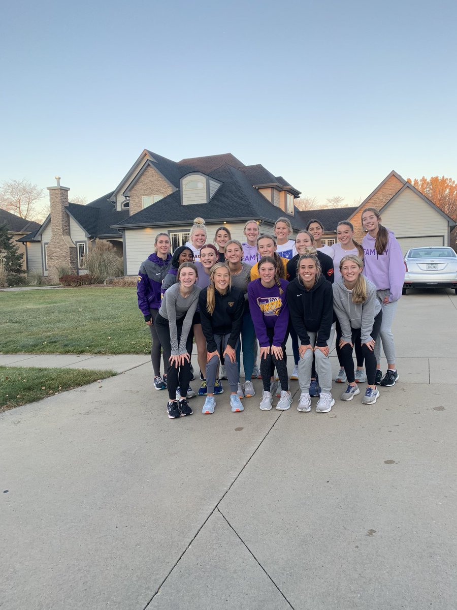 JCSD_GirlsXCTF's tweet image. The Dragons are fueled and ready to breathe fire at State(s)! 😜🐉🔥🔥🔥🔥#FearNoOne