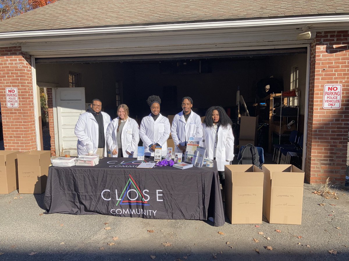 LPD_MA's tweet photo. We are all set up! Come dispose of unused medications today from 10:00AM-1:00PM. The table is staffed by Western New England University’s College of Pharmacy students and members of the Longmeadow PD and is located in the parking area between the town hall and police station. https://t.co/eV0g0Eaq5g