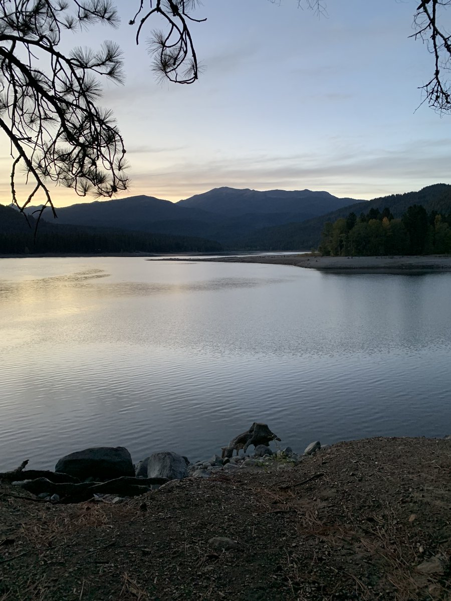 Cold Creek Inn tweet media