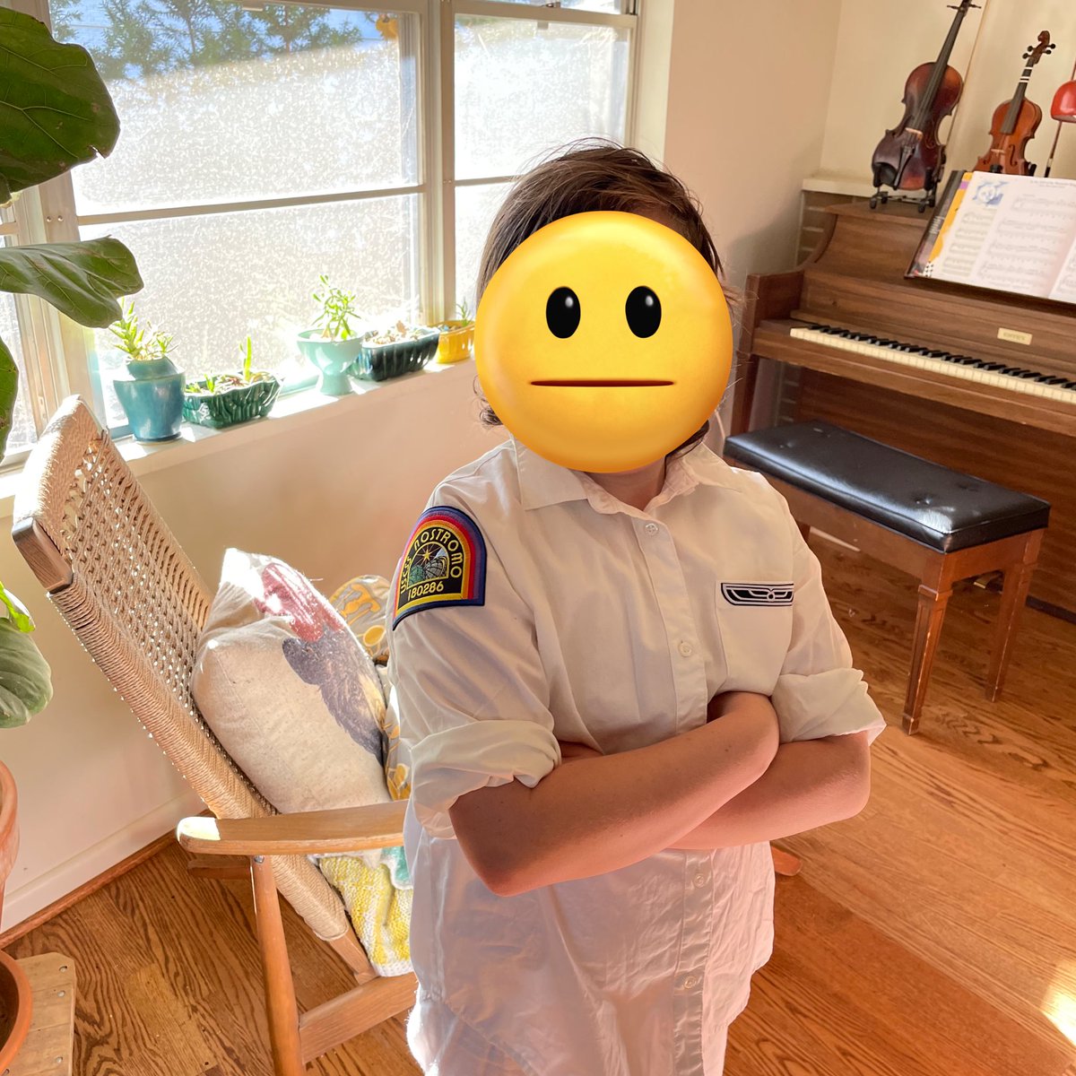 Jillio's tweet image. Listen. The kid has been through a lot. Can’t he just get something to eat before getting back into the freezerinos? (Step 2 of costume finished)