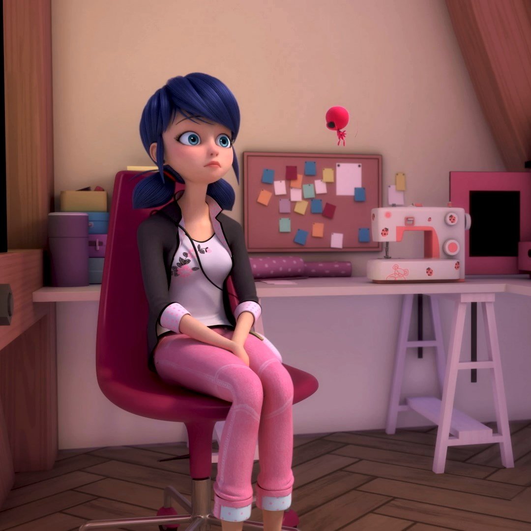 ladysirenoire's tweet photo. Como tiene sus manos entre las piernas... 

No sí a Marinette y a Adrien los están animando tan bonito en esta temporada ;o; https://t.co/h6eGmpRPTj