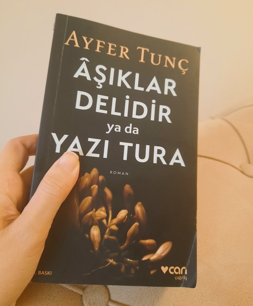 msonak86's tweet photo. Muazzam bir kitap okuyorum...#ayfertunç https://t.co/9ZytKLcHKU