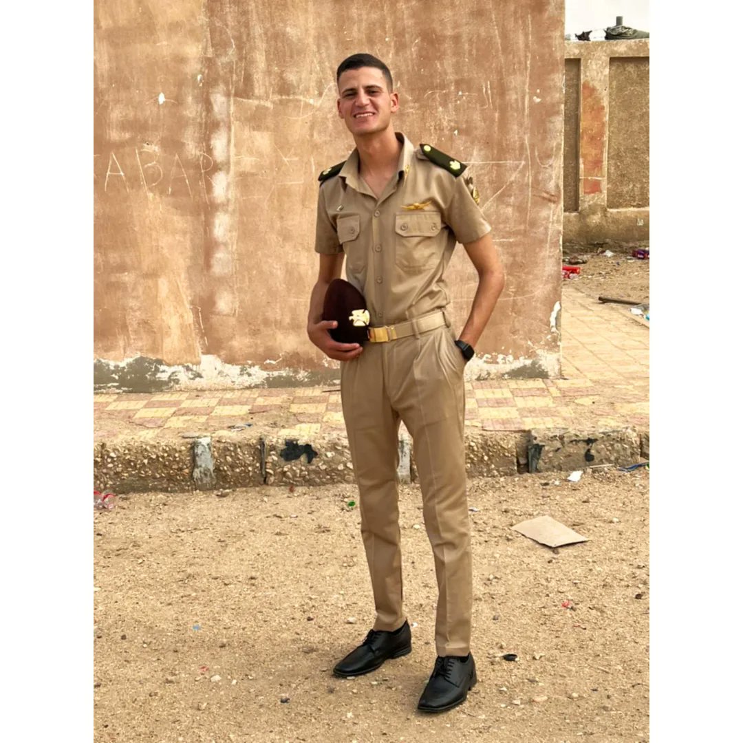 Mo_Yaseen2001's tweet photo. الحمد لله حمدا كثيرا طيبا مباركا 🧡🙏
عدت علي خير وربنا كملها بالستر
عمرها ماكانت بمجهودي طول عمرها كانت بكرم ربنا وتوفيقه ودعوات ابويا وامي ❤️❤️
بداية حياة جديدة موفقة باذن الله 💙
#Mission_Done🤞👮♂️🎓
#Graduition🇪🇬🧿💙 https://t.co/kUp5p3aNL5