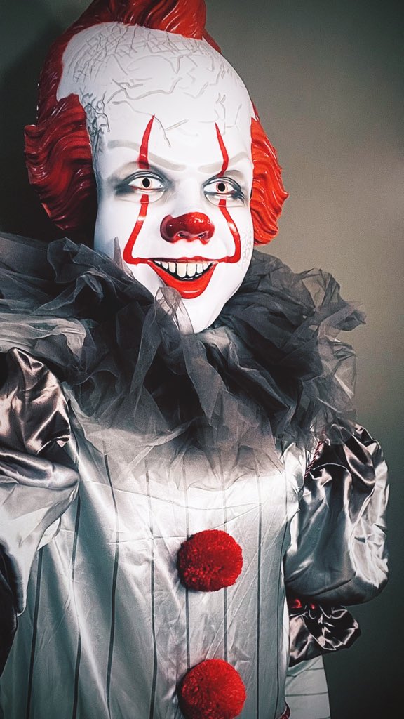 TD318x's tweet photo. Hide them bad a** kids😈… #happyhalloween2022 🎃 https://t.co/Huuelx6Ir8