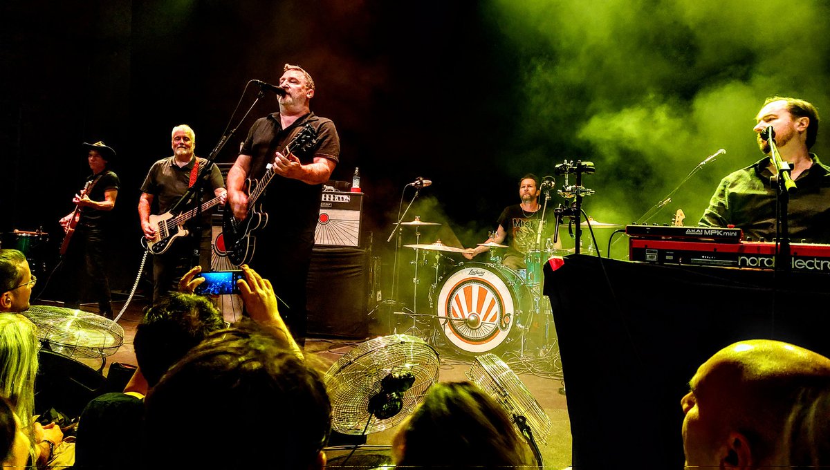 Friday night. München. <a href="/theafghanwhigs/">The Afghan Whigs</a> #theafghanwhigs <a href="/MrGregDulli/">greg dulli</a> <a href="/MrJohnCurley/">John Curley</a> <a href="/RickGNelson1/">Rick G. Nelson</a> <a href="/bettyburtie/">Betty</a>