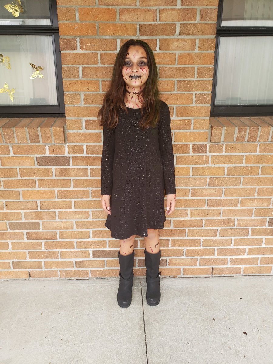 MrsDemonbreun's tweet photo. A few pics from last night's Thriller performance by the Sunrise Elementary School dance team.
@newmank02 
@MCPS_Sunrise 
@CASjanedavis 
@BaliusCatherine 
@AdamsVeva https://t.co/LfWlqPzTP5