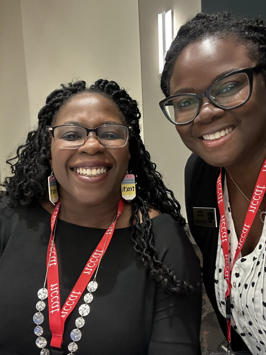 holmes_rhonda's tweet photo. My thought… “Our teachers are in it for the outcome ➡️ student success, increase their income 💵.” #Nostringsattached #AIM22 #teacheredition is in full swing!! https://t.co/blSGts2gXb
