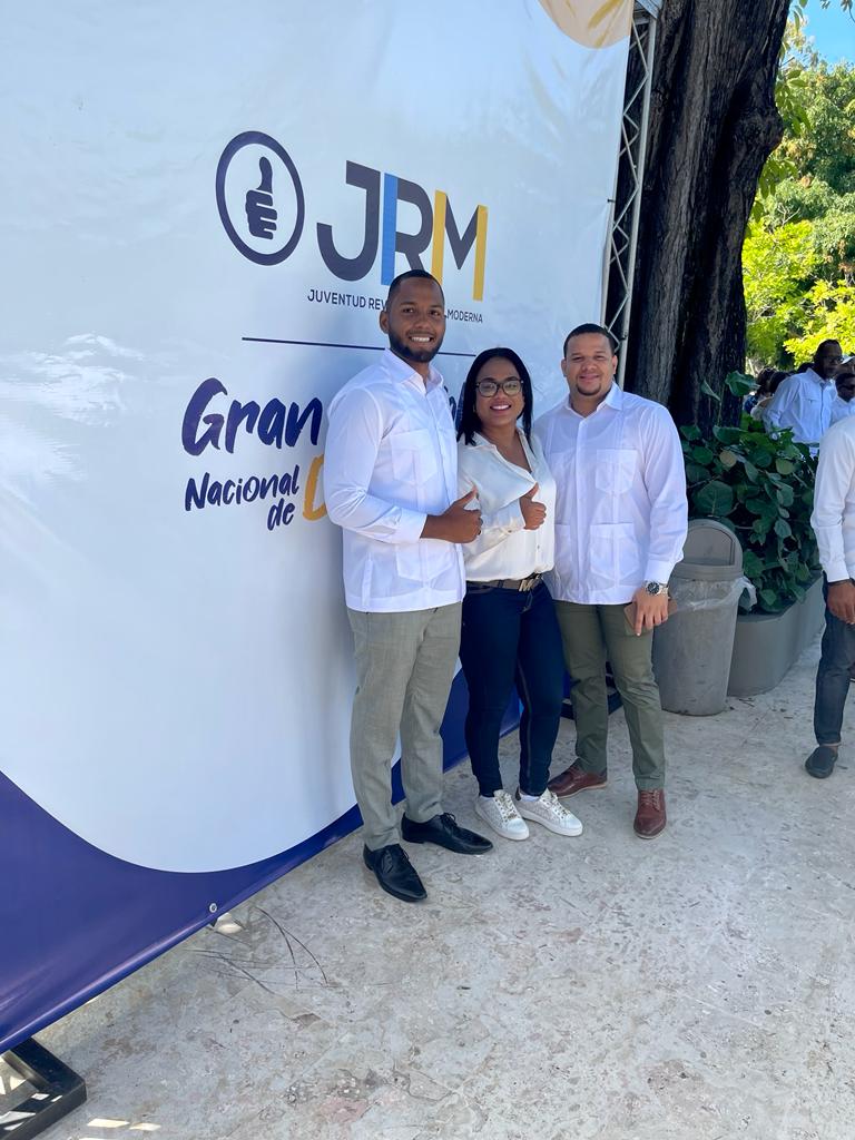 Thomerlyrivera's tweet photo. @jrm_oficialrd @prm_oficial #JuventudPRM #ContigoSomosMejores #JRM #prmoficial #PorSanPedro #Estoescambio #Súmatealcambio #Elcambiosigue #AsambleaJRM https://t.co/UjVyXsOKpd