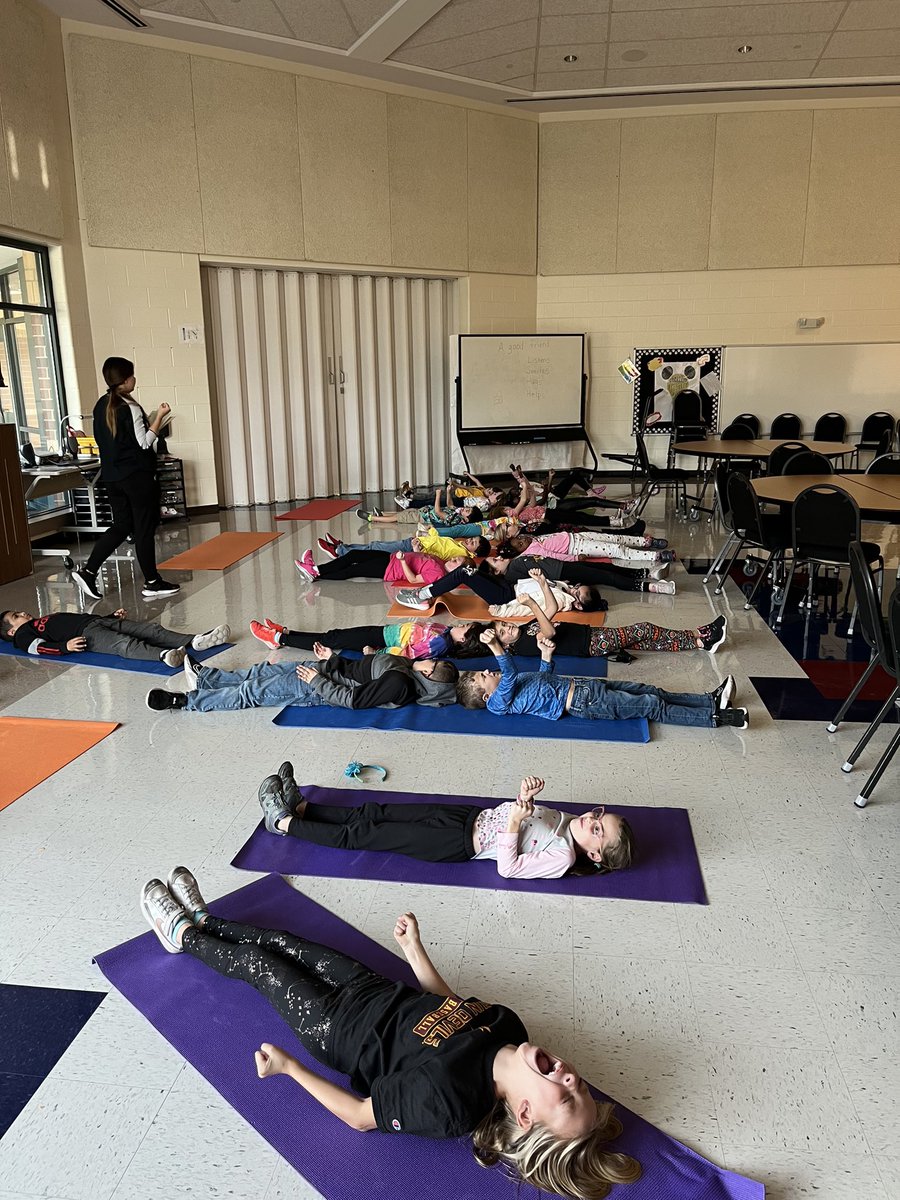 JanelleLadalski's tweet photo. This week in Be Kind to Your Mind Club, we practiced another calming technique Hold &amp; Release. Holding our muscles tight from our feet, legs, hands, &amp; shoulders then release, melting into our mats like ice cream. 🍦🤗🧡 #quietmind #calmbody #bekindtoyourmind #afterschoolclub https://t.co/nGJRCI9nJH