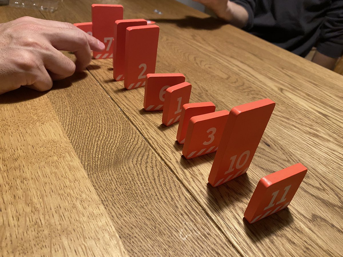 BREMEN_Games's tweet photo. 『ジャッジドミノ』
あーだこーだいいながらドミノするのが楽しすぎる♪ボードゲームって色んな楽しみ方がどんどん産まれる...産み出す人ほんと尊敬です🙌🙌🙌

#ゲムマ2022秋
#ゲムマ戦利品 https://t.co/G8rKtUrQlo