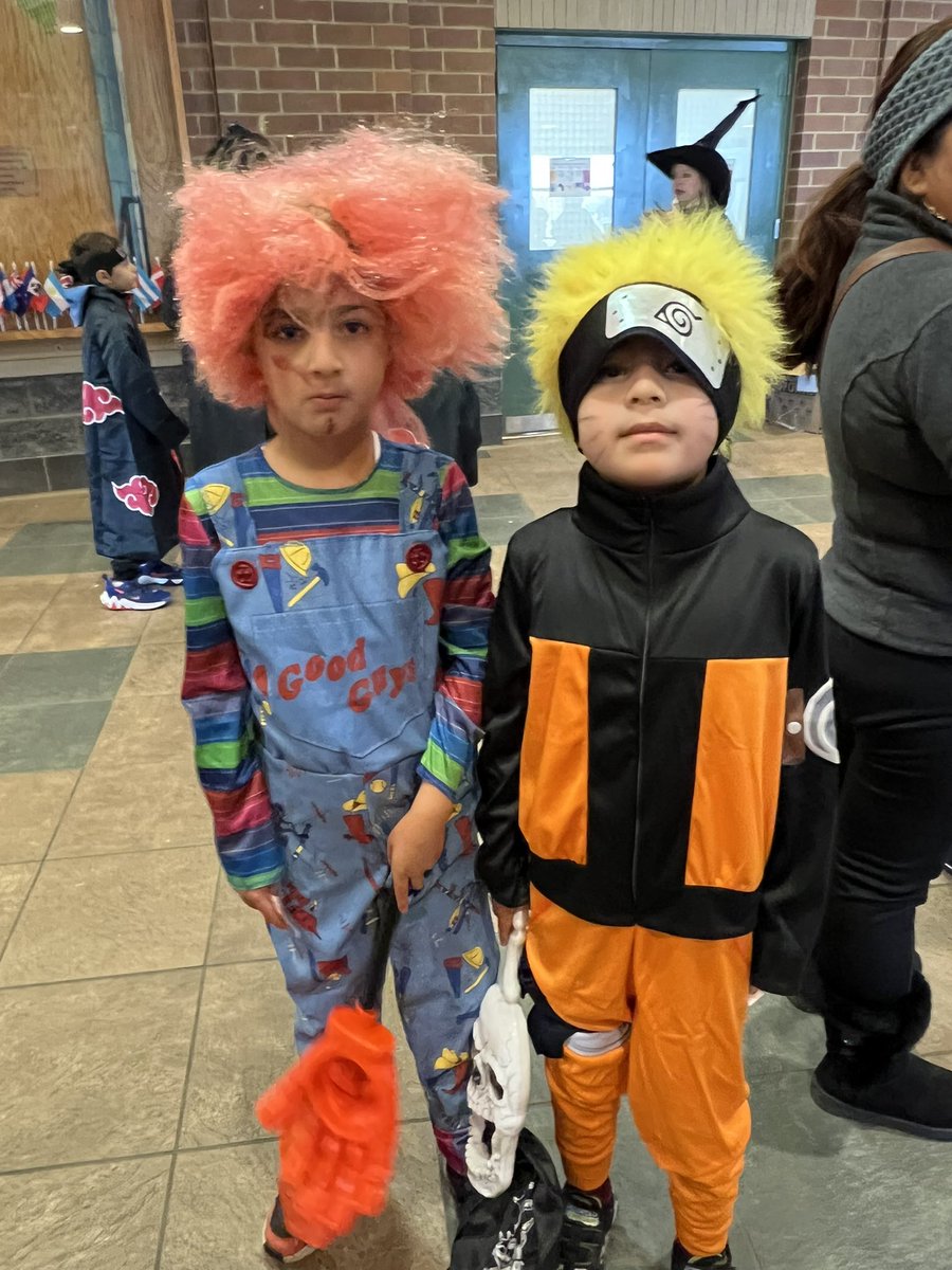 MsHernandezPCSD's tweet image. Saturday academy is turning out to be a blast! A beautiful day with great people and LOTS of candy!!!! I love hosting our harvest trunk or treat! #StrongLikeTheOak #PeekskillStrong @DrMauricio @RebeccaAvilesR1 @PeekskillPTO