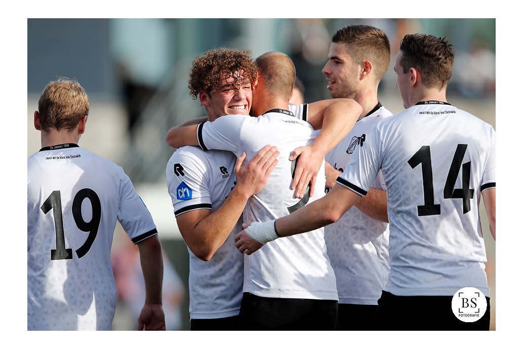 ➕3️⃣ | <a href="/vvsleeuwijk/">VV Sleeuwijk</a> v <a href="/vvVuren/">v.v. Vuren</a> 3-0 | <a href="/RVoetbal/">Regio-Voetbal</a>