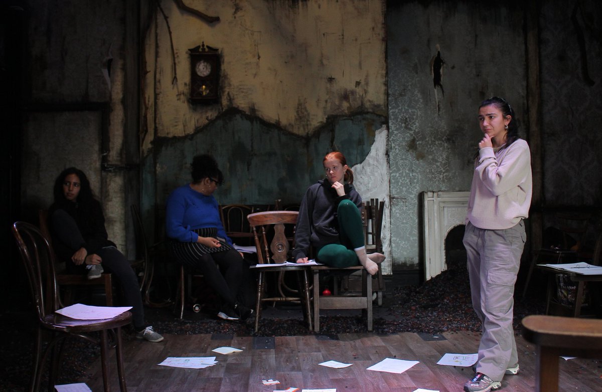 🚨 10 DAYS UNTIL WE OPEN THE LIGHT TRAiL <a href="/TheHopeTheatre/">The Hope Theatre</a> 🚨

As part of our 10 day countdown, we'll be giving you more sneak peaks into rehearsals, which are well underway, and very exciting. Come and see this beautiful South Asian, Neurodivergent, Queer story.

📸 <a href="/effiefrench15/">Effie French</a>