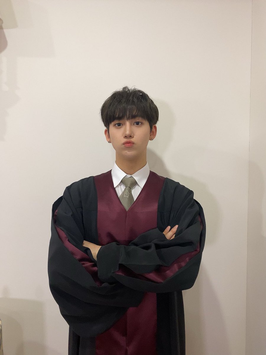 weareDRIPPIN's tweet photo. 폰 사진이 날아가서 남은 형 사진이에요🥺🥺
울 형 생일 추카한드아~~~~~ 춤짱곰돌행님
이번 앨범도 홧팅🤭🤭
#드리핀 #황윤성 #생축 #홧팅홧팅 https://t.co/wxhm3vlj9N