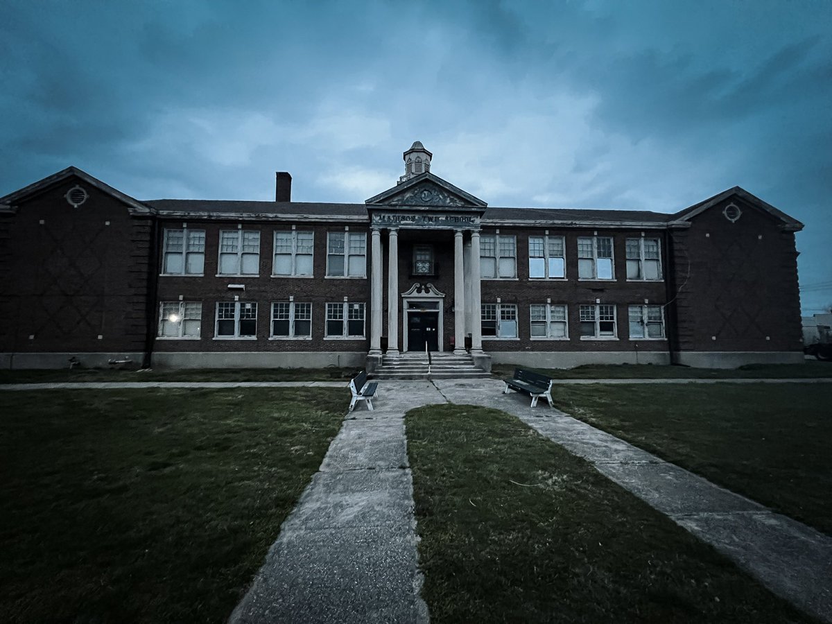 🚨‼️GHOST HUNT WITH ME 🚨‼️

Nov 18th and 19th at the Poasttown Haunted School in Middletown, Ohio.

$10 a ticket … (you’ll never find a lower price)👀

Tickets remaining: 14-Nov 18  12-Nov 19😳