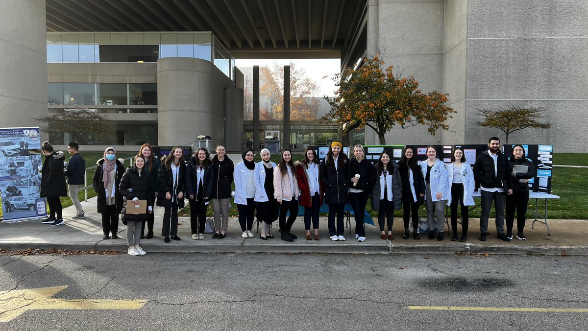 Thank you to the UTPD and all of the amazing student pharmacist volunteers who are making a difference in our community for Drug Take Back Day! Stop by Mulford Library for free health screenings, Narcan, and patient education from 10-2pm today!
