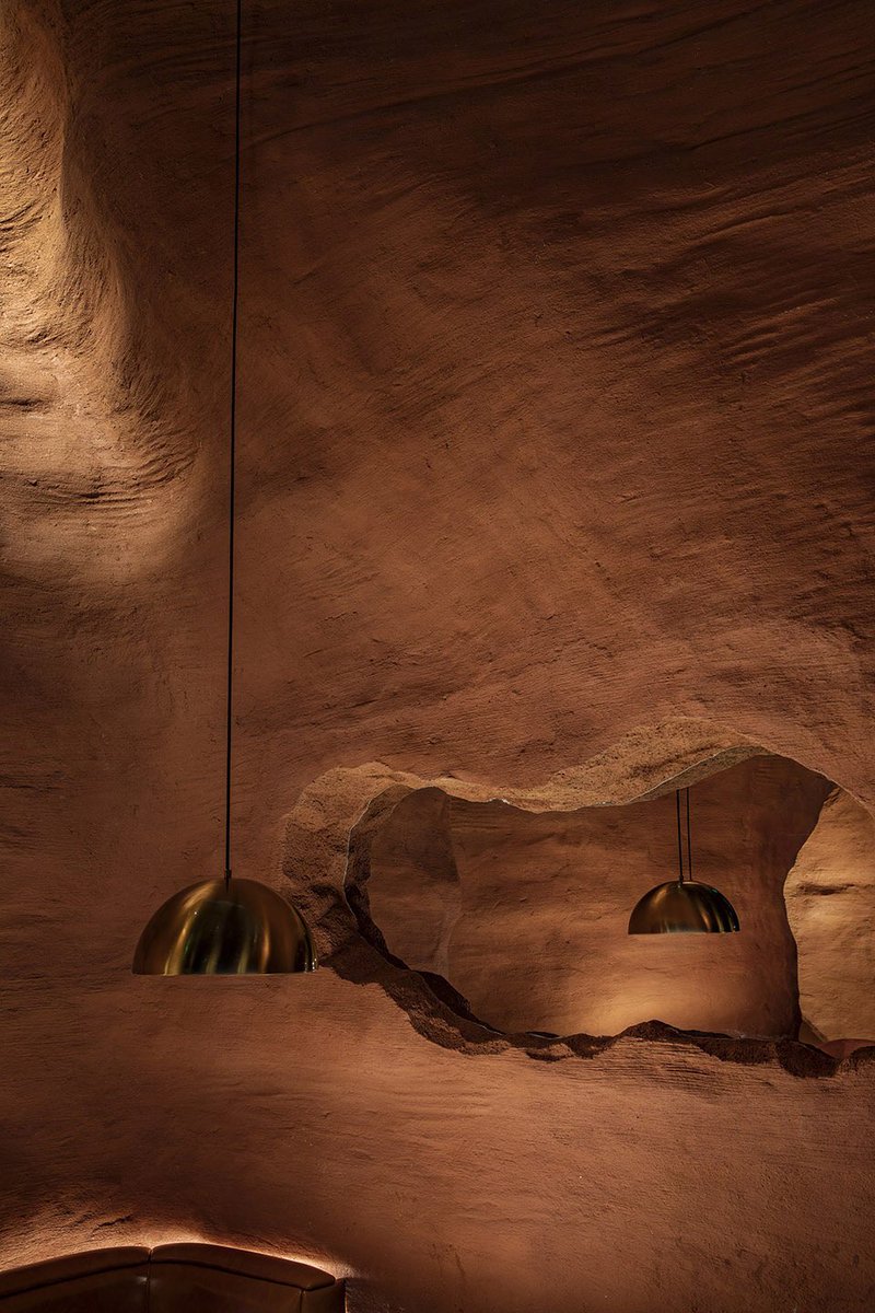 Met Petal Restaurant In Shenzhen, China by Linkchance Architects.