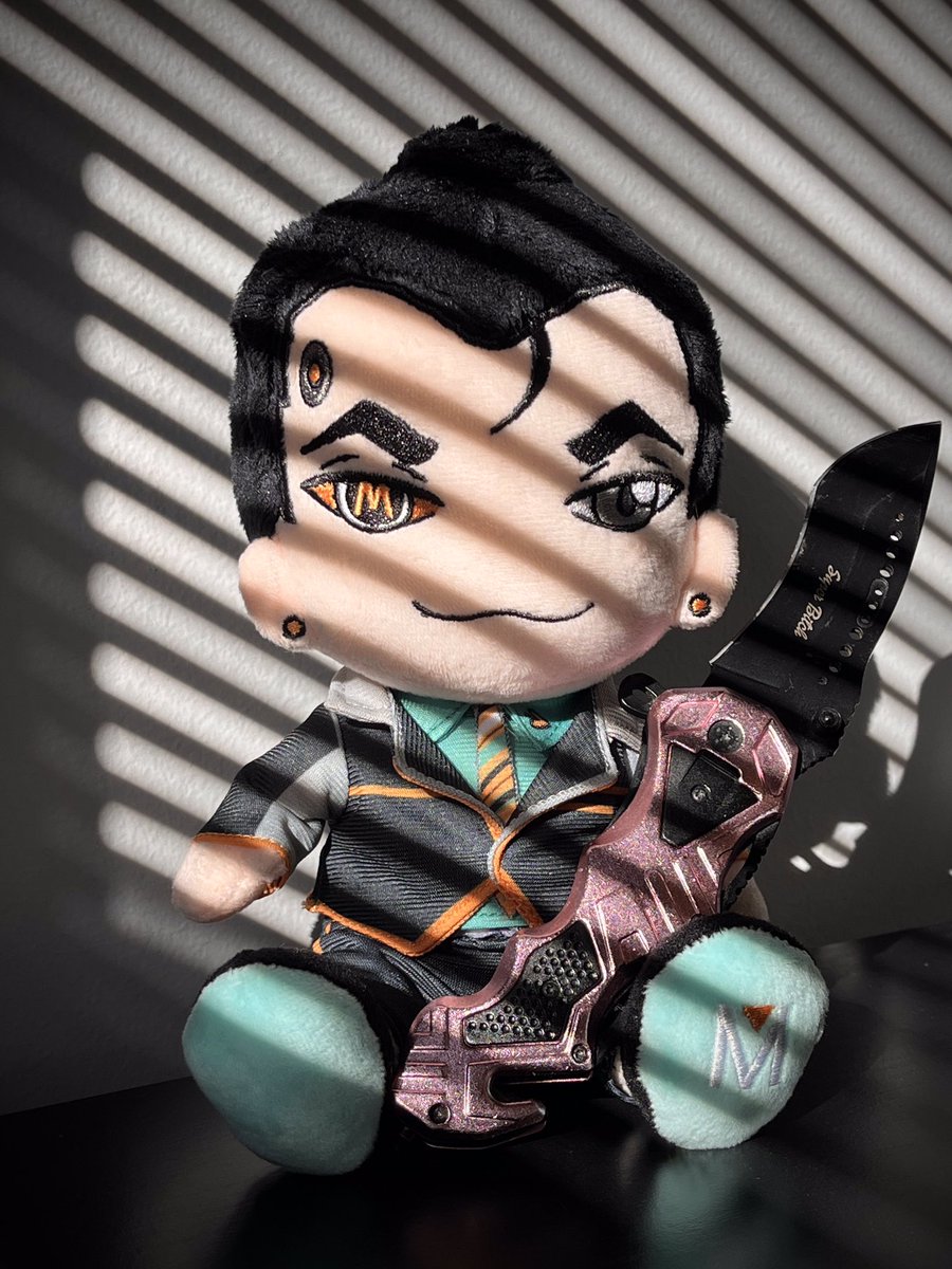 He’s peeking through your blinds 👀 

48 hours left ⏰ and only 15 pledges away from unlocking this little war criminal!🚀

Campaign link ⬇️ 

#katgawajr