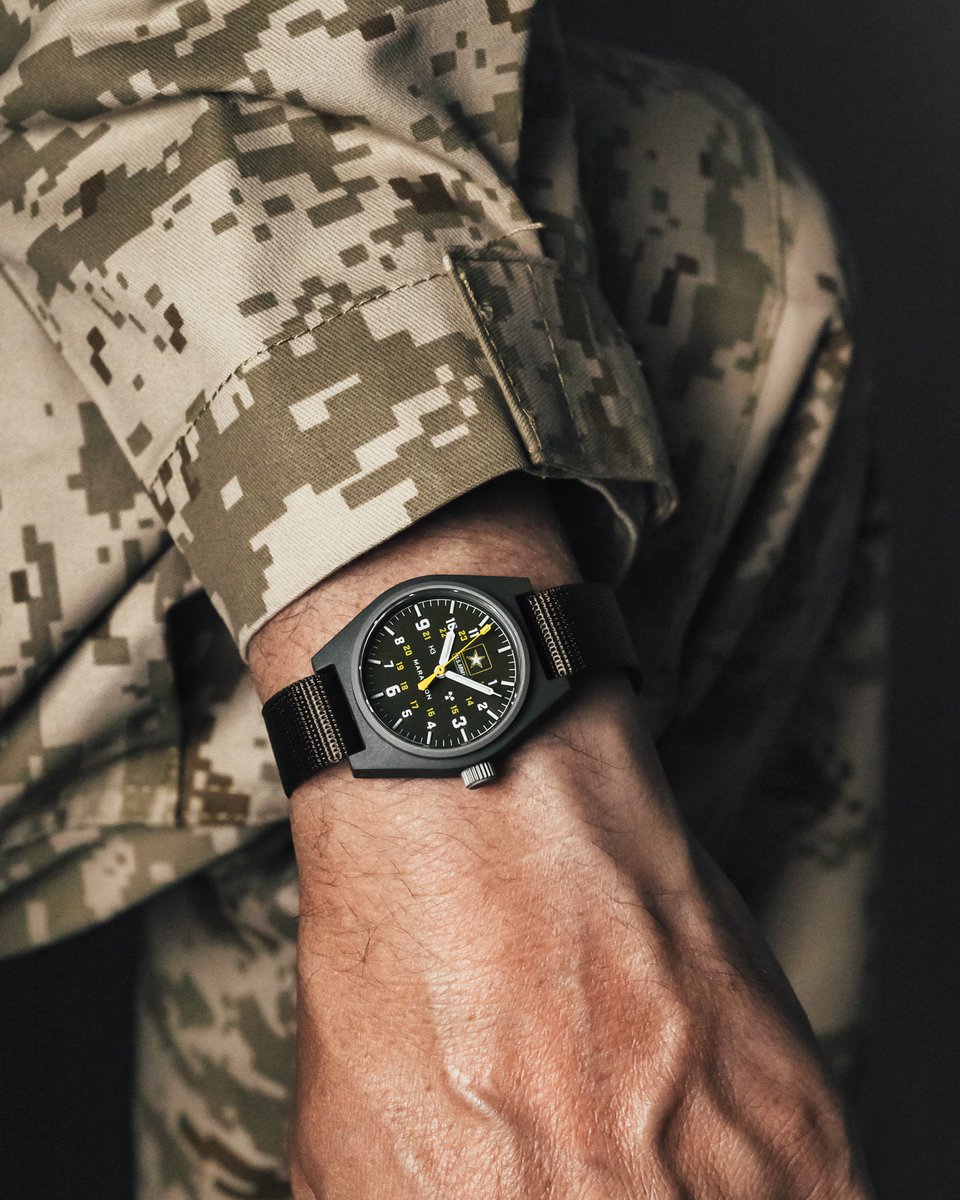 marathonwatch's tweet photo. The Official U.S. Army™ Mechanical Field Watch (GPM) 34mm is built to withstand the demands of active duty.

Tap to shop the watch. https://t.co/yOa97v2tKf 

#MarathonWatch #BestInTheLongRun #USArmy #FieldWatch #ToolWatch #MilitaryWatch #MilitaryGear #WristCheck https://t.co/W4n1slHv1C
