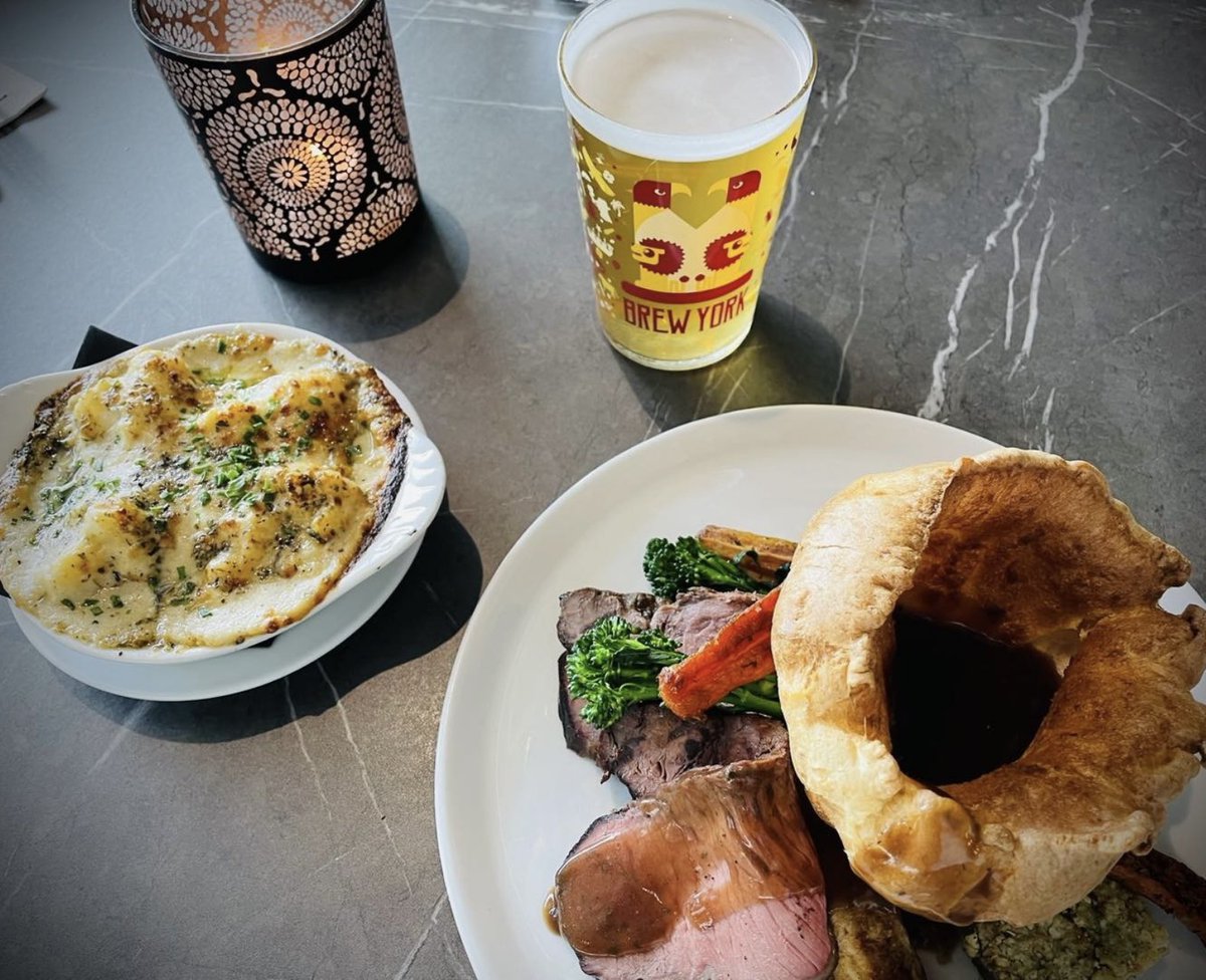 Tomorrow…let us do the cooking. 

Family tables available along with smaller tables, between 12-6pm

Book here:- madfrans.com/wp-content/upl…