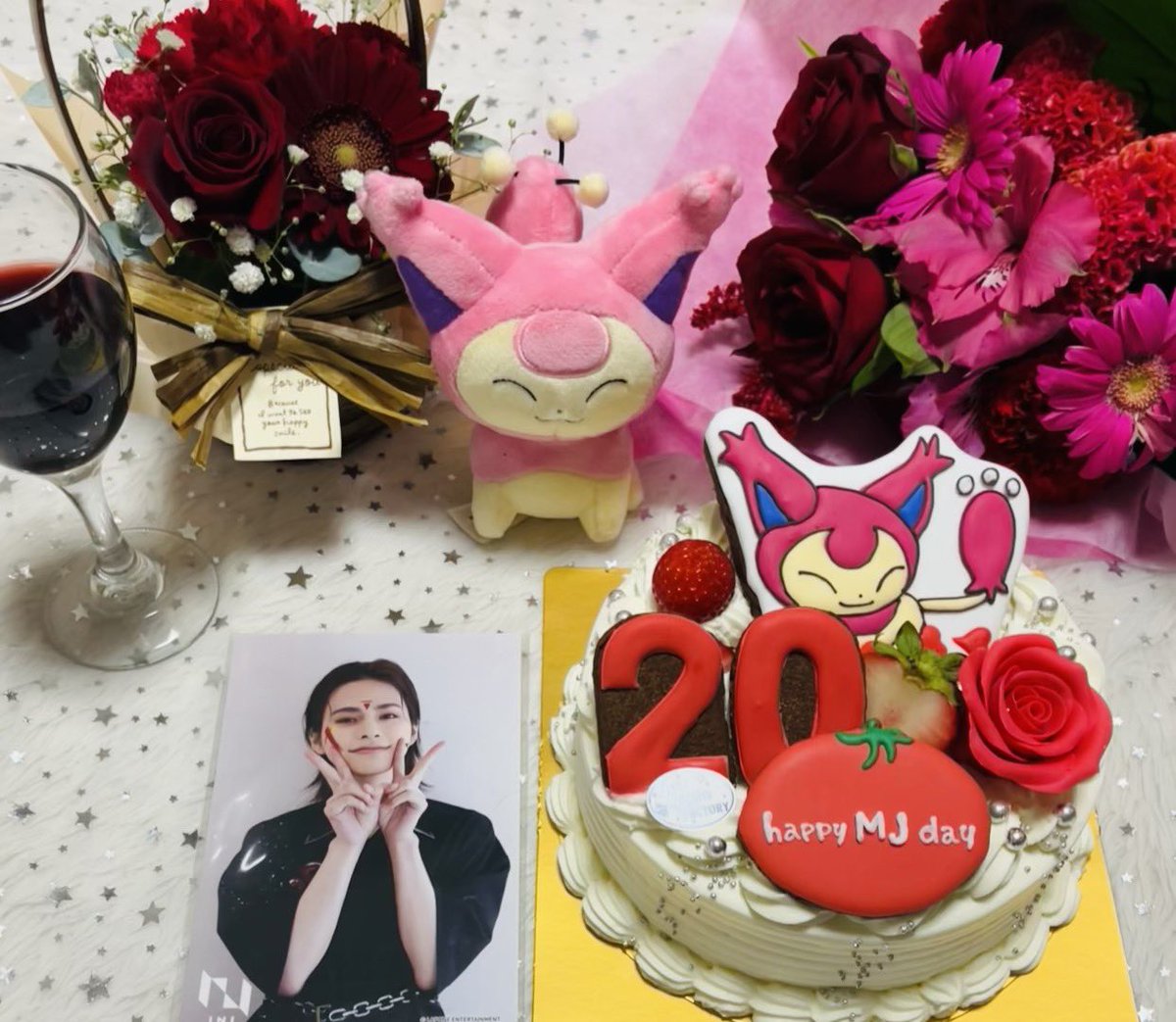 ini_MJ_love's tweet photo. ✲ﾟ*｡Happy Birthday MJ｡*ﾟ✲
20歳の誕生日おめでとう🍷
20代になってもいつまでもニャハハな笑顔のMJでいて欲しいです。
いつも幸せをありがとう❤️

#松田迅祝20歳_世界一の男に俺はなる
#HAPPYMJDAY_INI https://t.co/DYpplzFCIa