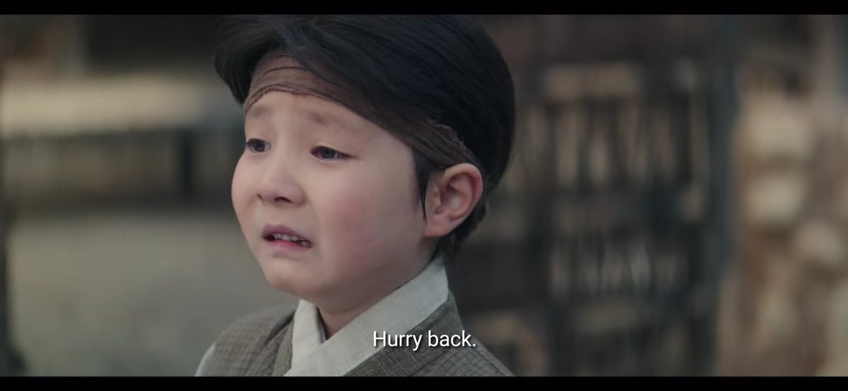 kdramatreats's tweet photo. And he never came back this time 💔💔💔

The epilogue scene of the crown prince and prince Seongnam showing how they are the closest among the brothers since childhood 🥺
#UnderTheQueensUmbrella #UnderTheQueensUmbrellaEp5 https://t.co/L4gdQGOBlf