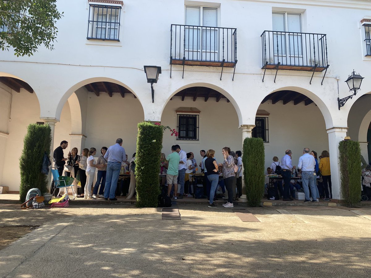PqEspirituSanto's tweet photo. Gran día en comunidad parroquial #EnComunion https://t.co/nGSVRq826C