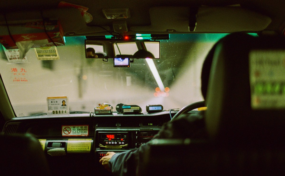 FishMonkeyCow_'s tweet photo. Hong Kong nights on 35mm film https://t.co/1xe4kn4qzF